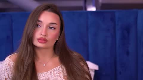 Snapshot of milla_serene chatting on October 19, 2025, 4:24 am Milla online show from October 19, 2025, 4:24 am