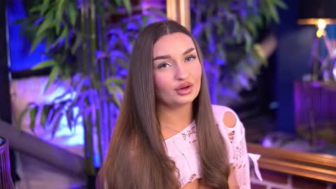 Milla online show from November 29, 2025, 7:55 am