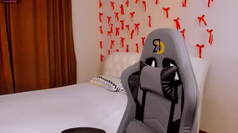 Snapshot of milla_waves chatting on February 20, 2026, 1:00 pm Milla or just Mi online show from February 20, 2026, 1:00 pm