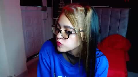 Violeta online show from January 3, 2025, 9:15 pm