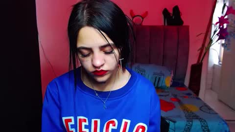 Violeta online show from October 10, 2025, 1:32 pm