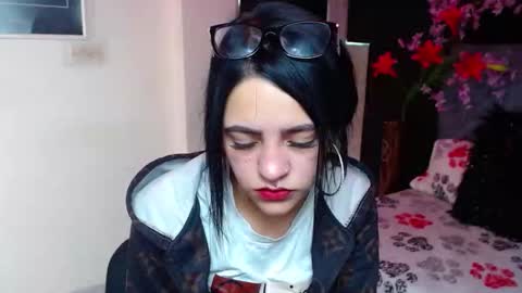 Violeta online show from December 17, 2025, 1:50 pm