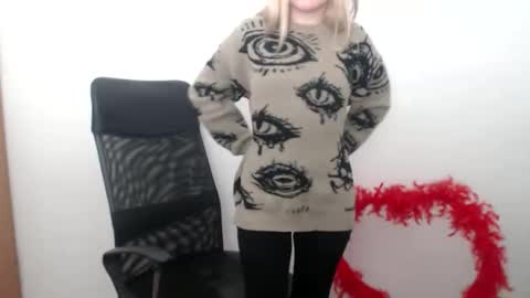 millaloveli online show from February 23, 2026, 8:12 am