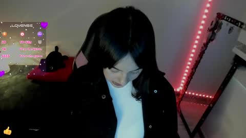 Snapshot of millandiux chatting on May 16, 2026, 10:41 pm millandiux online show from May 16, 2026, 10:41 pm