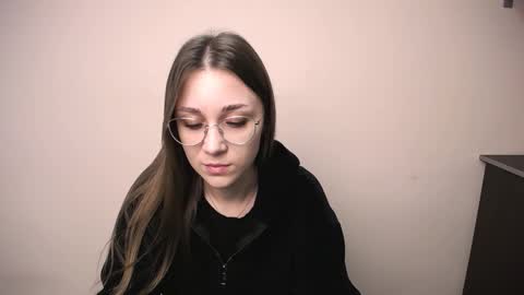 Milla online show from November 21, 2025, 10:03 am