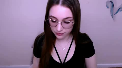 Snapshot of millasamsd chatting on April 22, 2026, 7:44 am Milla online show from April 22, 2026, 7:44 am