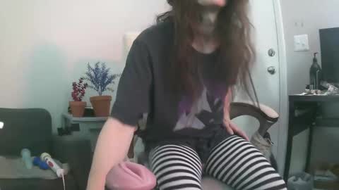 Snapshot of millenamoo chatting on September 8, 2025, 6:40 pm millenamoo online show from September 8, 2025, 6:40 pm