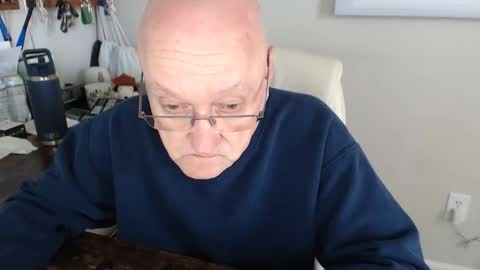 millenium0129 online show from November 18, 2025, 4:33 pm