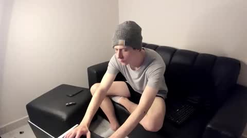 Snapshot of millerjdm chatting on April 25, 2026, 2:36 am SlimnHungOH online show from April 25, 2026, 2:36 am