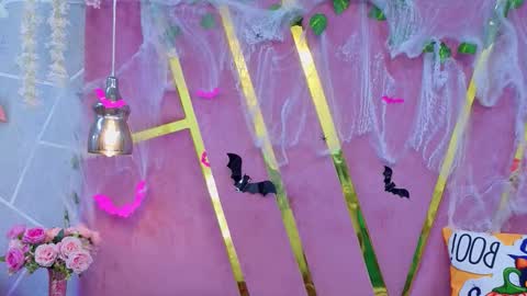 milleyjones_ online show from October 17, 2025, 6:21 pm