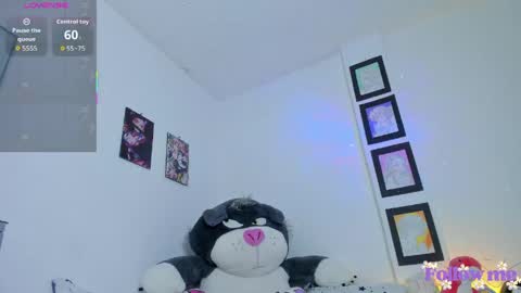 Snapshot of millie_lamar chatting on April 17, 2026, 7:39 pm online show from April 17, 2026, 7:39 pm