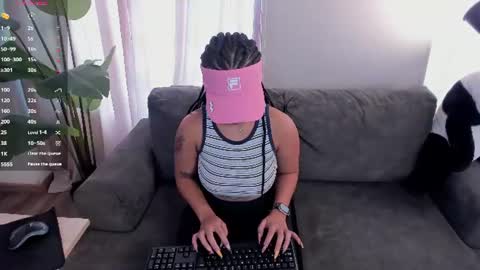 Snapshot of millie_volturi chatting on July 15, 2026, 12:43 pm millie_volturi online show from July 15, 2026, 12:43 pm