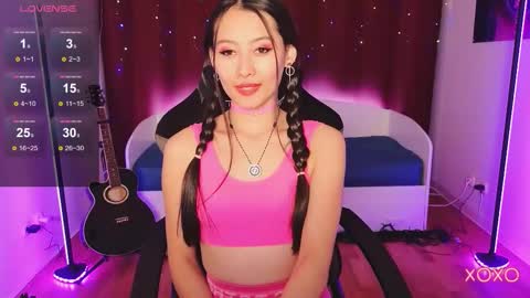 milly__foxy online show from October 2, 2025, 2:24 pm