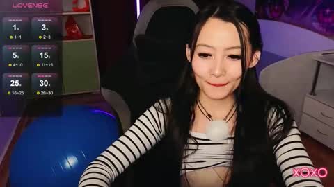 milly__foxy online show from February 22, 2026, 12:47 pm