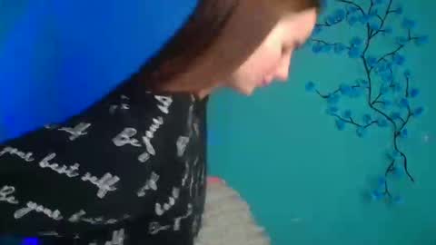 Milly online show from April 8, 2026, 6:02 am