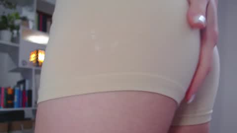 Milly online show from December 20, 2024, 10:05 am