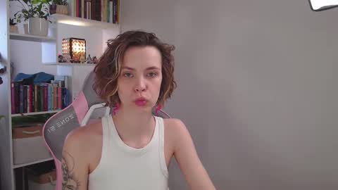 Milly online show from February 16, 2025, 7:04 am