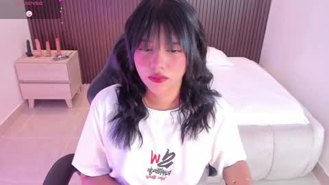 Snapshot of millyevans1 chatting on April 25, 2026, 3:20 am millyevans1 online show from April 25, 2026, 3:20 am