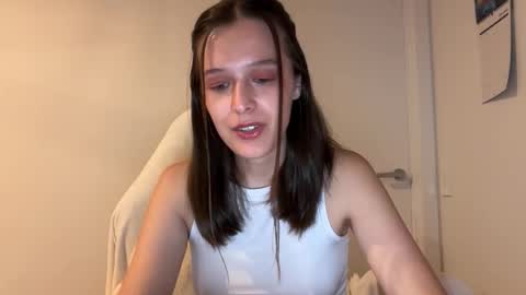 Milly online show from October 5, 2025, 9:29 am