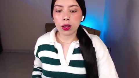 Snapshot of millyx_ chatting on June 19, 2026, 9:40 pm Emily online show from June 19, 2026, 9:40 pm