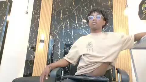 Snapshot of milo_afterdark chatting on July 15, 2026, 4:51 am MILO online show from July 15, 2026, 4:51 am