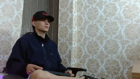 Snapshot of milo_tay1 chatting on April 1, 2026, 3:07 am milo_tay1 online show from April 1, 2026, 3:07 am