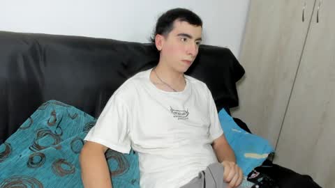Snapshot of milogm_ chatting on May 28, 2026, 8:50 pm milogm_ online show from May 28, 2026, 8:50 pm