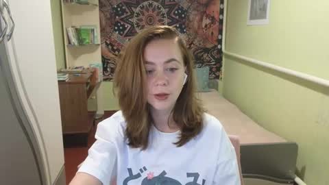 Mila online show from September 13, 2025, 3:56 pm