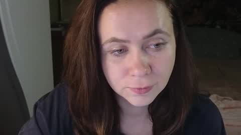 Mila online show from September 18, 2025, 3:58 pm