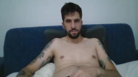 Snapshot of milten1987 chatting on June 30, 2026, 12:44 am milten1987 online show from June 30, 2026, 12:44 am