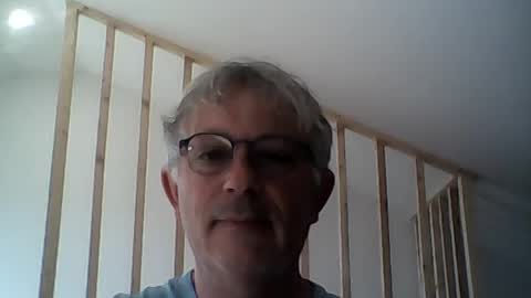 milu72 online show from April 20, 2026, 2:42 pm