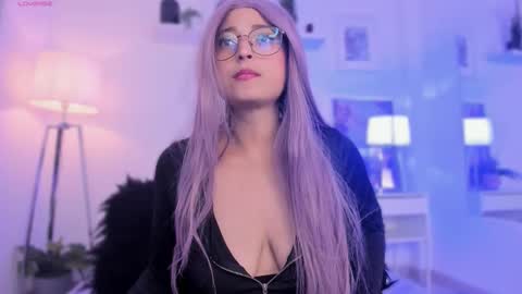 Miluu DH online show from January 15, 2026, 12:43 pm