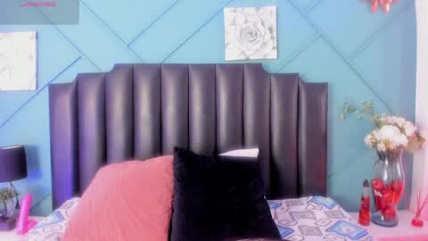 Snapshot of miluvegaa_ chatting on May 19, 2026, 11:49 am MiLu online show from May 19, 2026, 11:49 am