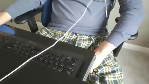 milwaukeebadger24 online show from January 11, 2026, 8:25 pm