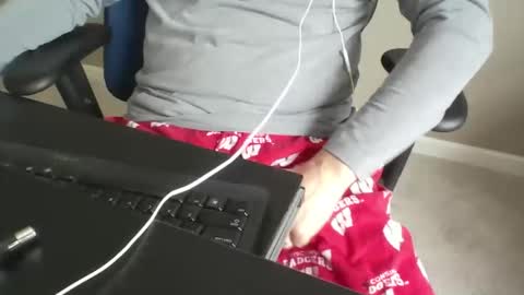 Snapshot of milwaukeebadger24 chatting on February 6, 2026, 3:15 pm milwaukeebadger24 online show from February 6, 2026, 3:15 pm