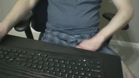 Snapshot of milwaukeebadger24 chatting on February 20, 2026, 1:02 am milwaukeebadger24 online show from February 20, 2026, 1:02 am