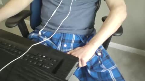 Snapshot of milwaukeebadger24 chatting on February 20, 2026, 2:39 pm milwaukeebadger24 online show from February 20, 2026, 2:39 pm