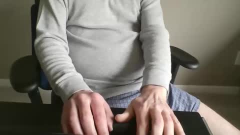 milwaukeebadger24 online show from April 4, 2026, 3:53 pm