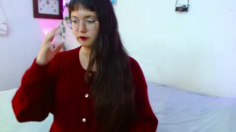 mily_baker online show from May 25, 2026, 1:11 am