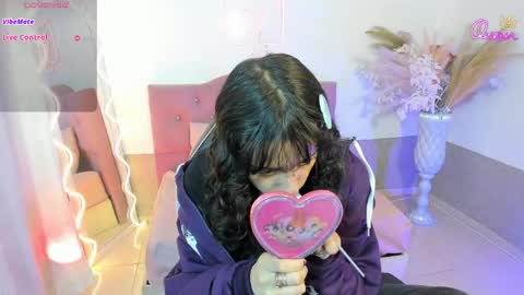 mily_tay online show from April 15, 2026, 12:01 pm