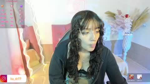 mily_tay online show from April 17, 2026, 11:46 am