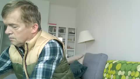 Milymen20 Skandinavian Polish man master fereskik straight mature online show from December 1, 2025, 9:36 am