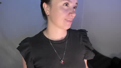 Mily  online show from December 28, 2024, 4:52 pm