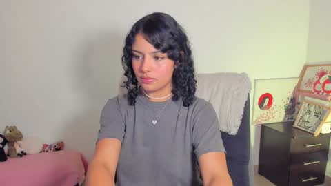 Mimii  online show from April 20, 2026, 2:36 am