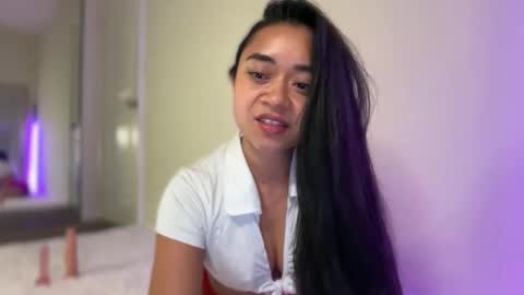 Mimi Baby online show from November 4, 2025, 6:12 am