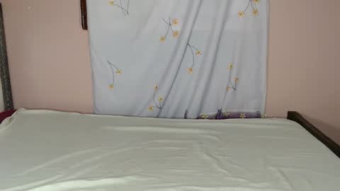 mimiebony online show from March 17, 2026, 5:55 am