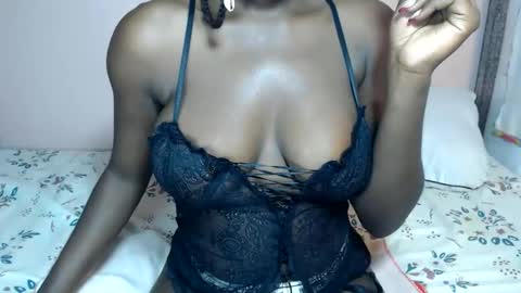 Snapshot of mimiebony chatting on June 5, 2026, 6:42 am mimiebony online show from June 5, 2026, 6:42 am