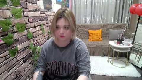 mimimishel_69 online show from February 17, 2025, 3:47 am