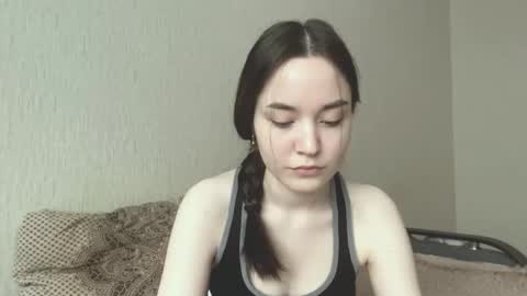 mimipurr online show from January 8, 2026, 7:32 am