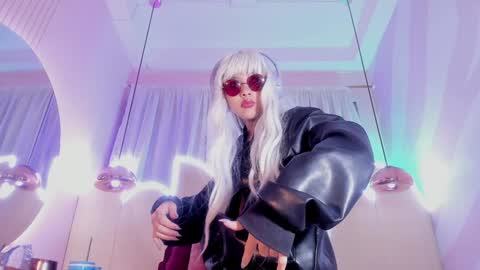 Minji online show from January 29, 2025, 12:24 pm